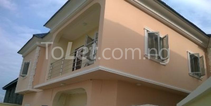 3 bedroom Flat / Apartment for rent Bamidele Mayiagbe Street, Off Southern View Estate, Lekki Lekki Lagos