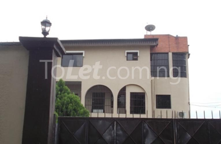 2 bedroom Flat / Apartment for rent Idowu Akindele Street, Off Bashiru Shittu, Ketu Kosofe/Ikosi Lagos