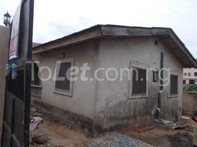 2 bedroom House for rent Staff Quarter Close, Oshodi Expressway Oshodi Lagos