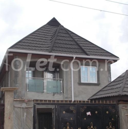 2 bedroom Flat / Apartment for rent Makinde Street, Oshodi Expressway Oshodi Lagos
