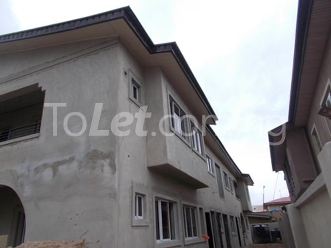 3 bedroom House for rent Jubril Liade Street, Ketu Kosofe/Ikosi Lagos