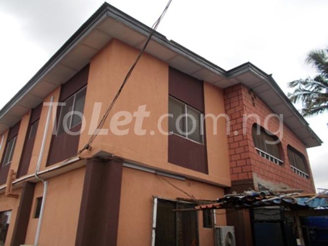 3 bedroom Flat / Apartment for rent L And K Bustop, Gbagada Gbagada Lagos