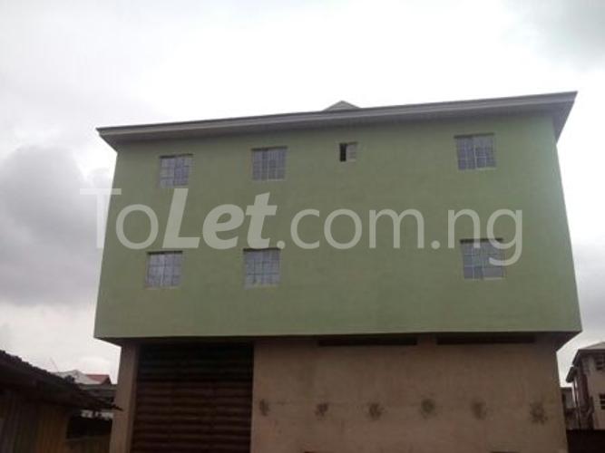 3 bedroom Flat / Apartment for rent Onike Estate, Yaba Yaba Lagos