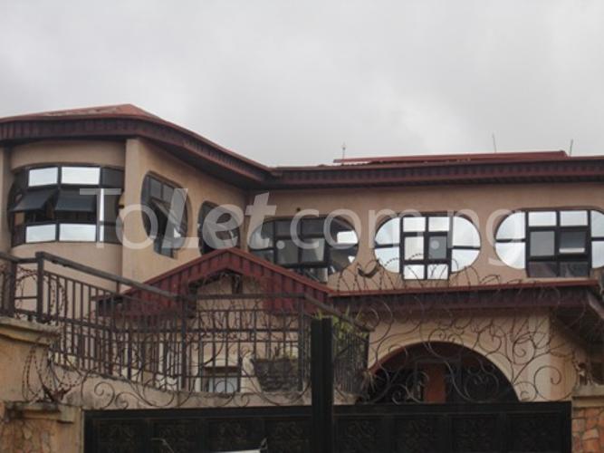 4 bedroom Flat / Apartment for rent Sewage Road, Oshodi Expressway Oshodi Lagos