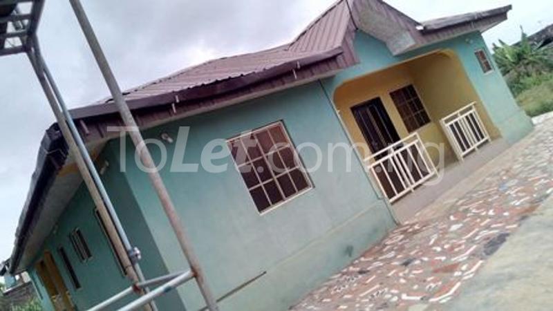 3 bedroom Flat / Apartment for rent Green Lake, Alimosho Lagos