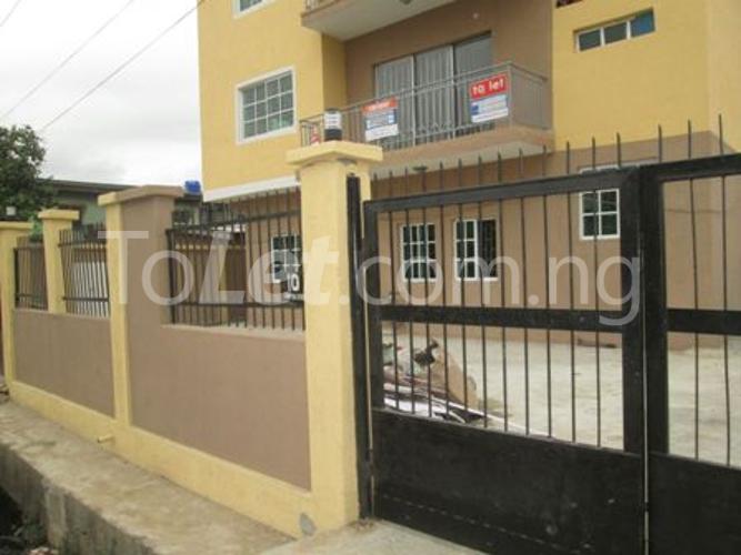 3 bedroom Flat / Apartment for rent Off Akilo Street, Ogba Ogba-Egbema-Ndoni Lagos