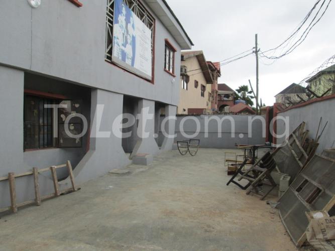3 bedroom Flat / Apartment for rent Lai Otegbaje Off Omupo Palmgrove Shomolu Shomolu Lagos