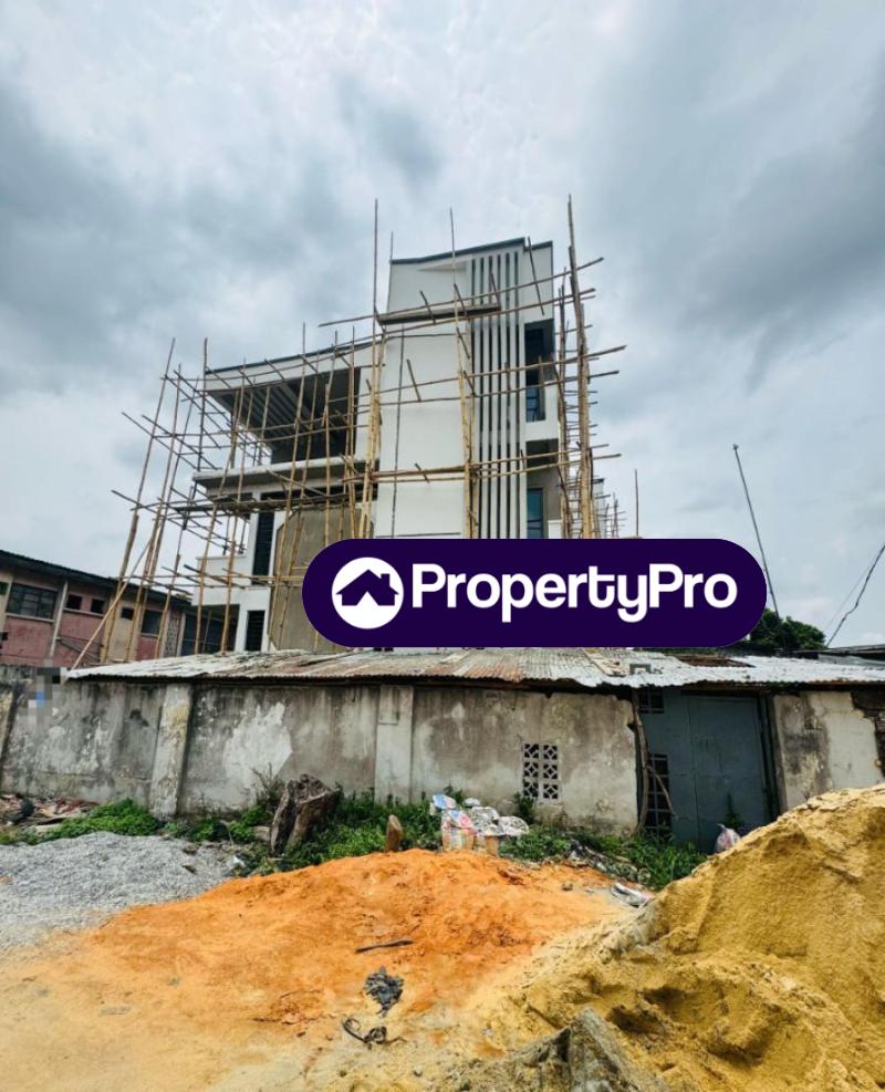 5 bedroom House for sale Anthony, Maryland Lagos