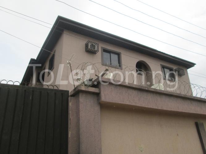 3 bedroom Flat / Apartment for rent John Umuna Street Oshodi Expressway Oshodi Lagos