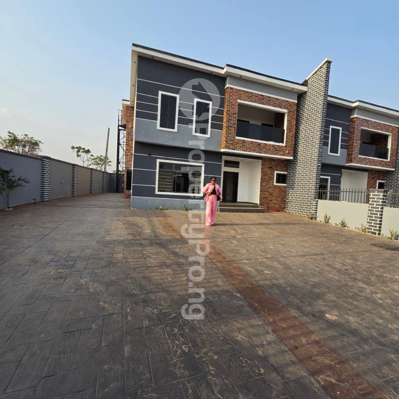 4 bedroom House for sale Enugu Enugu