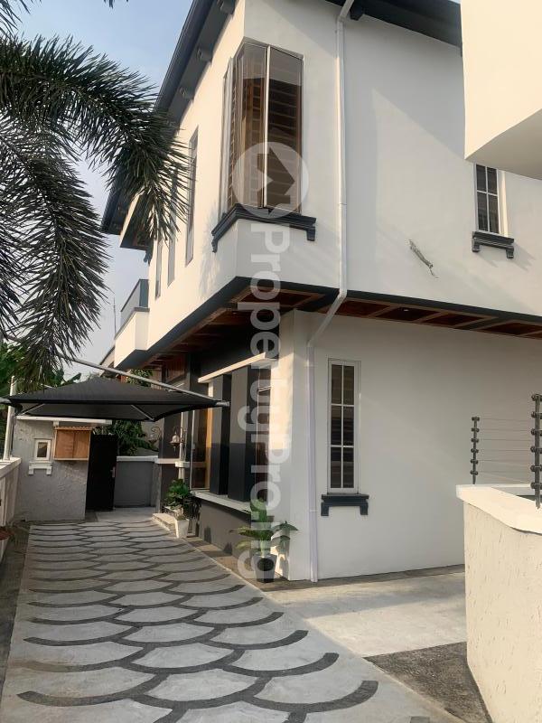 5 bedroom House for sale Lekki Lagos