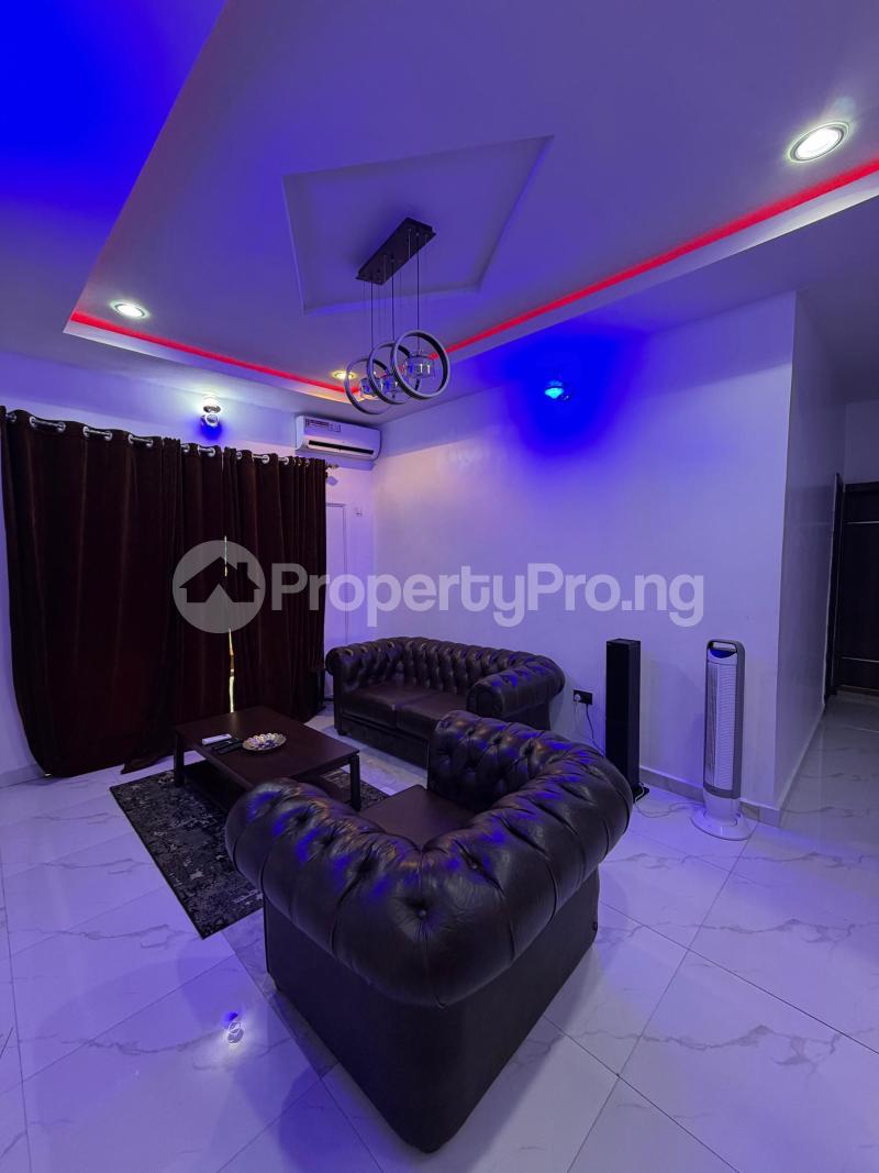 1 bedroom Flat / Apartment for shortlet S And T Jericho Gra, Ibadan Oyo