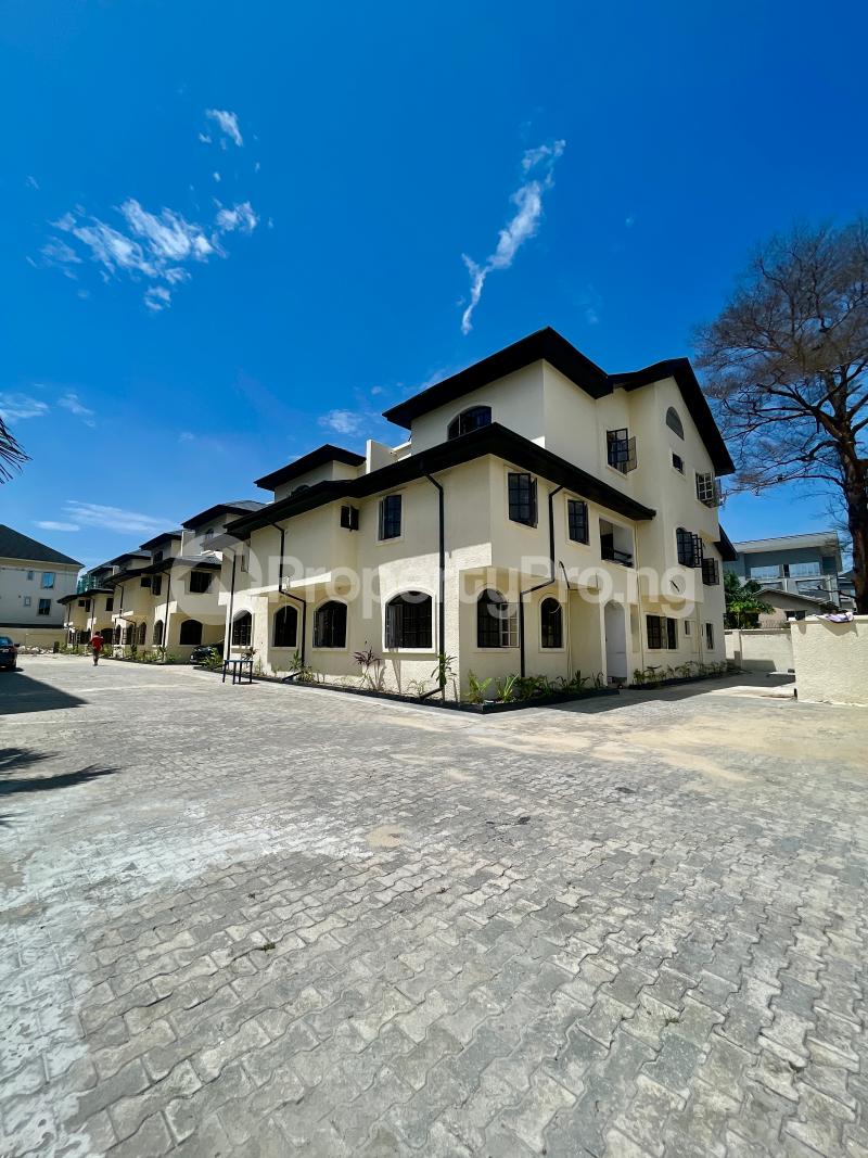 1 bedroom House for rent Lekki Phase 1 Lekki Lagos