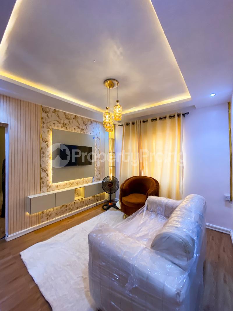 1 bedroom Flat / Apartment for shortlet Behind Blenco Supermarket Ikate Lekki Lagos