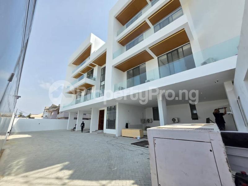 1 bedroom Flat / Apartment for sale ONIRU Victoria Island Lagos