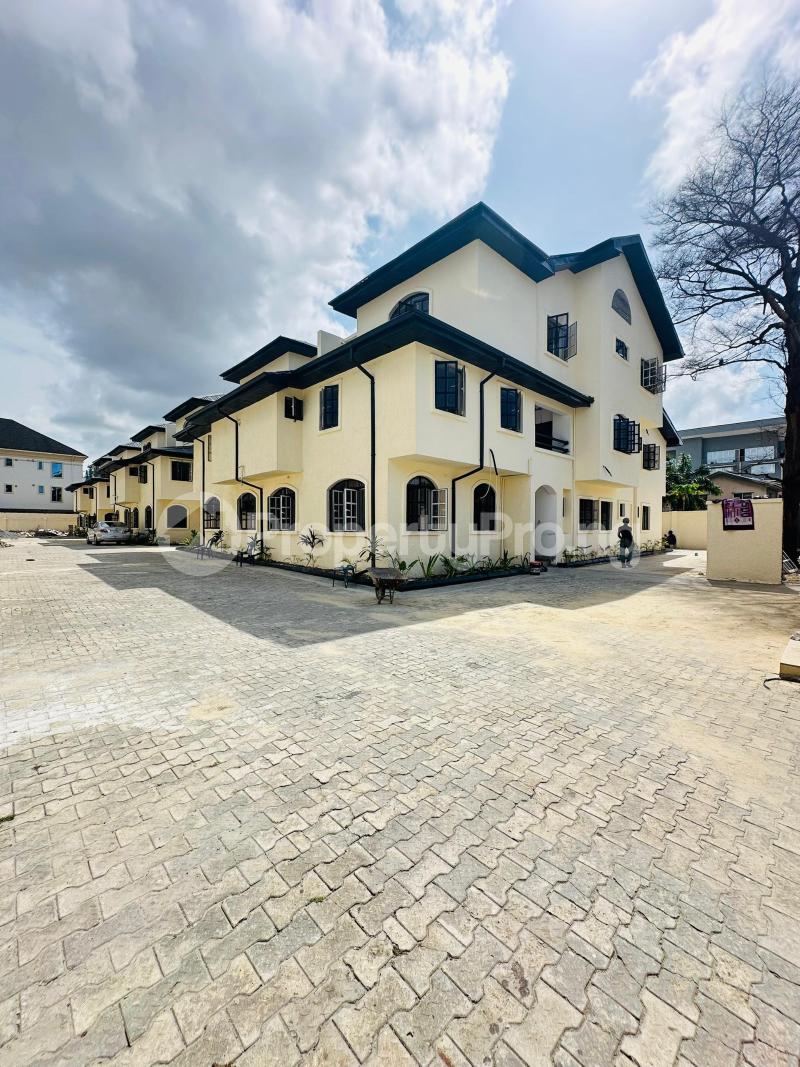 1 bedroom Flat / Apartment for rent ONIRU Victoria Island Lagos