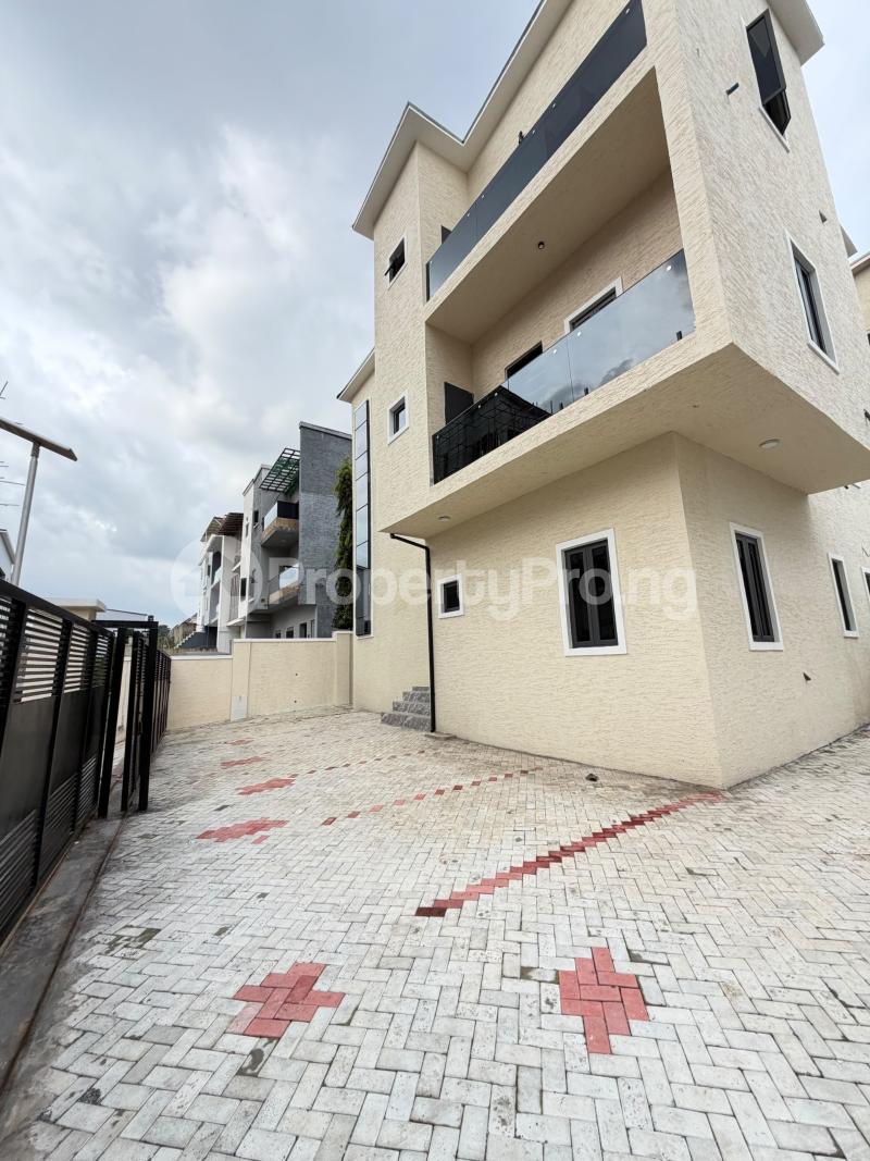 1 bedroom House for sale Guzape Guzape Abuja