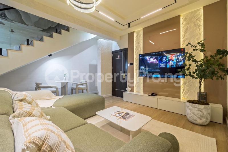 3 bedroom Flat / Apartment for shortlet New Road Lekki Lagos