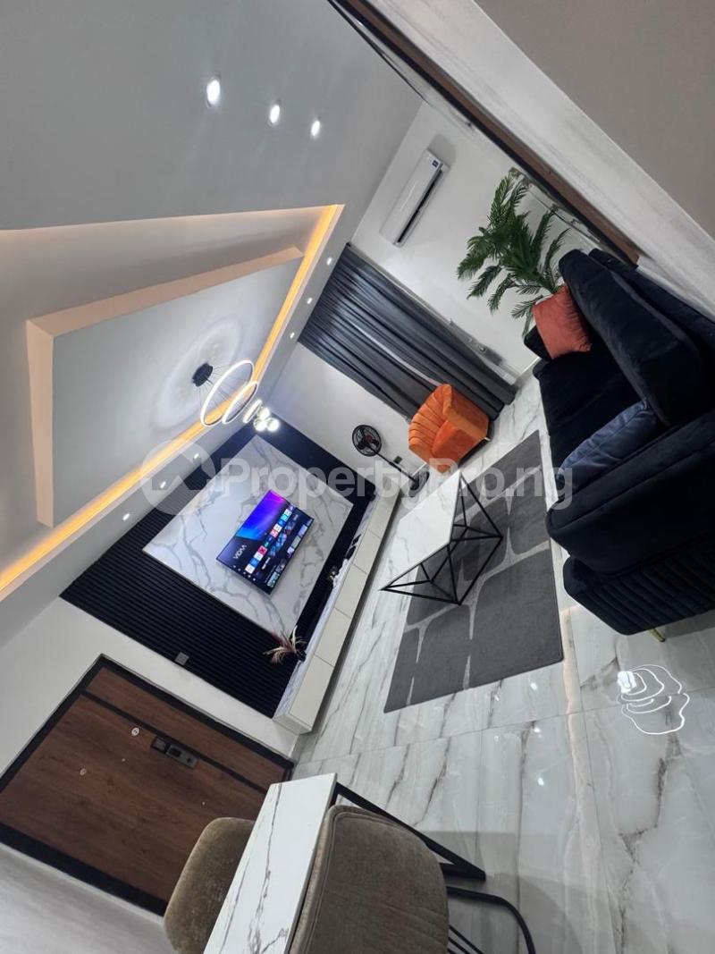 1 bedroom Flat / Apartment for shortlet Onike Yaba Lagos