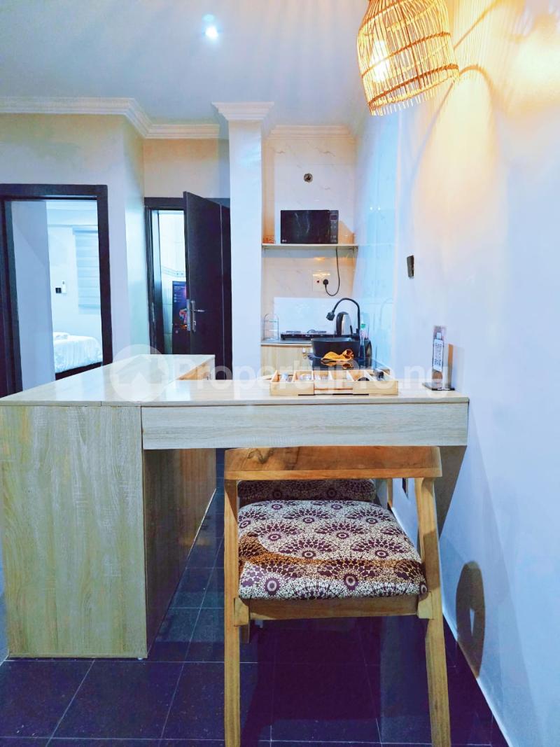 1 bedroom Flat / Apartment for shortlet Off Adeola Hopewell Adeola Hopewell Victoria Island Lagos