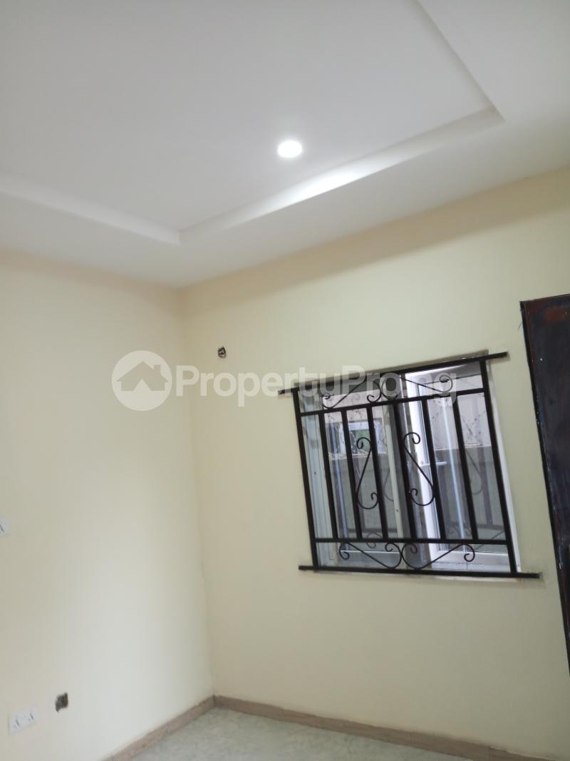 1 Bedroom Flat / Apartment in Lugbe Abuja Flat / Apartment for rent
