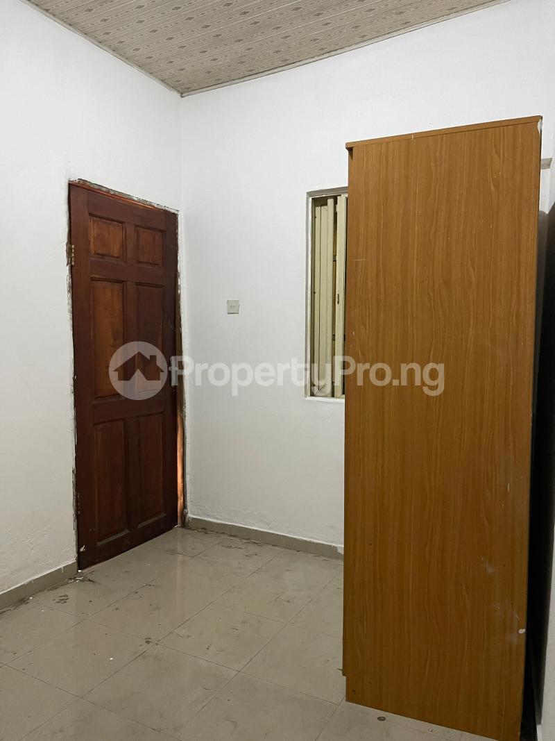 1 bedroom Flat / Apartment for rent Off Benson Street Randle Avenue Surulere Lagos