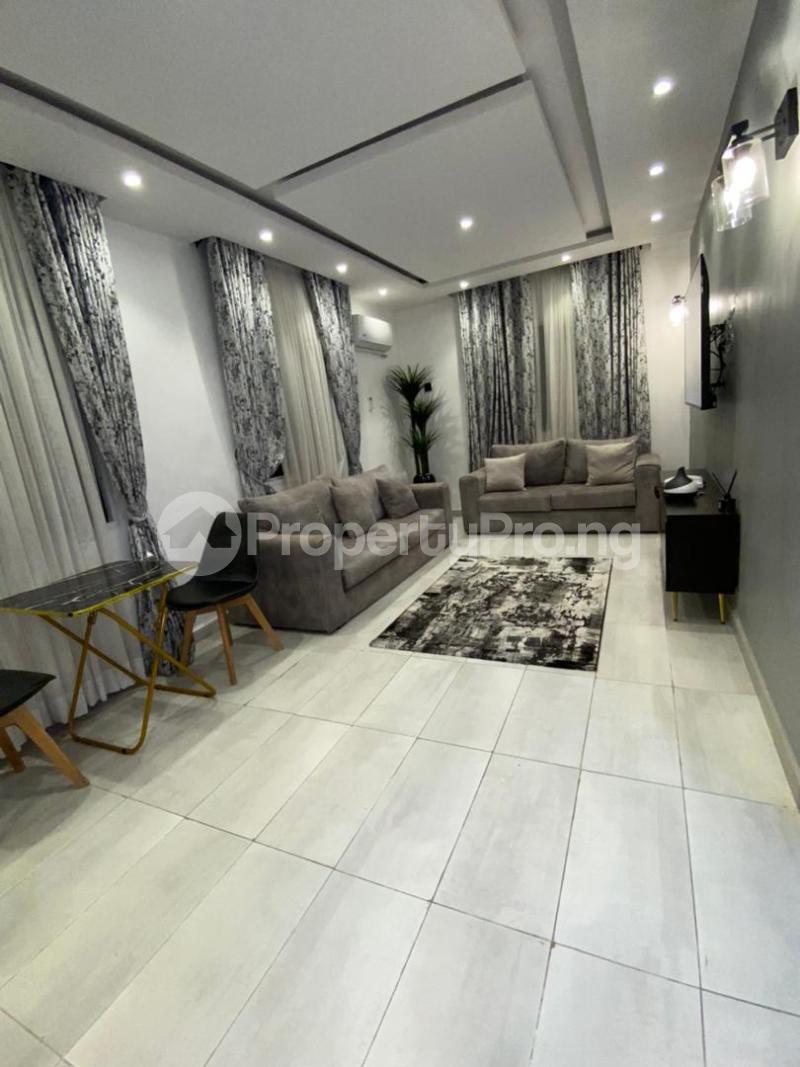 1 bedroom Flat / Apartment for shortlet Kinsley Emu Street Close To Ever Care 1st Roundabout Lekki Lagos