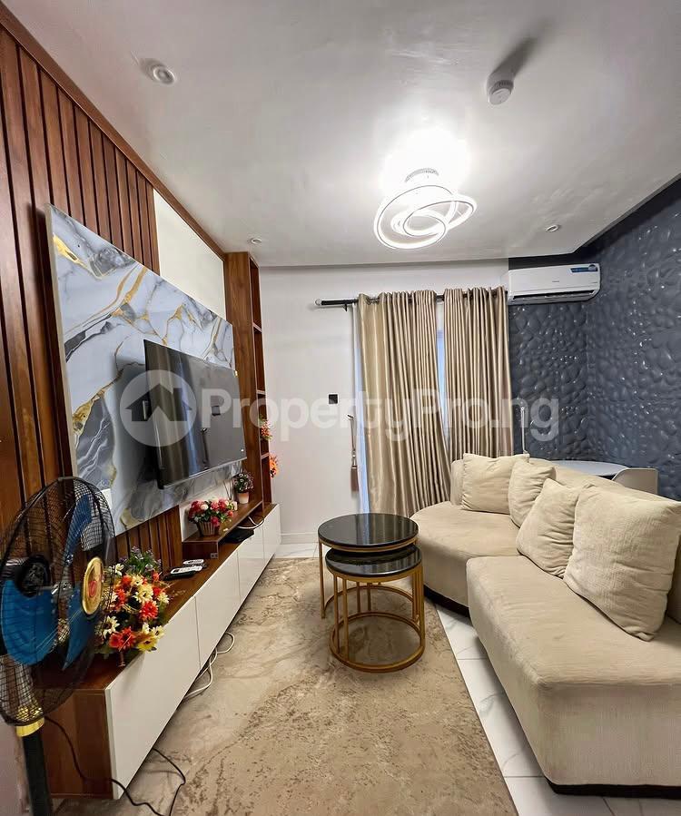 1 bedroom Flat / Apartment for shortlet Surulere Lagos