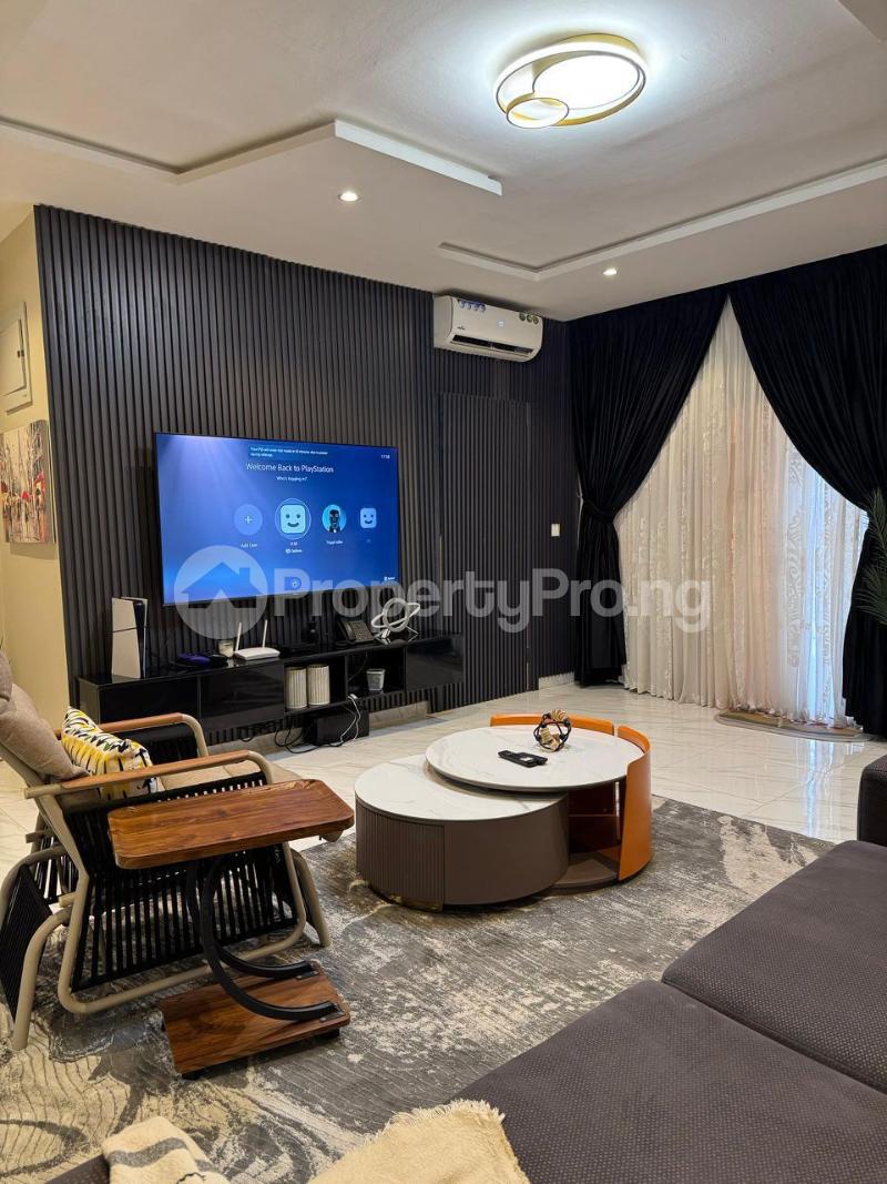 1 bedroom House for shortlet Estate Chevron Lekki Lagos