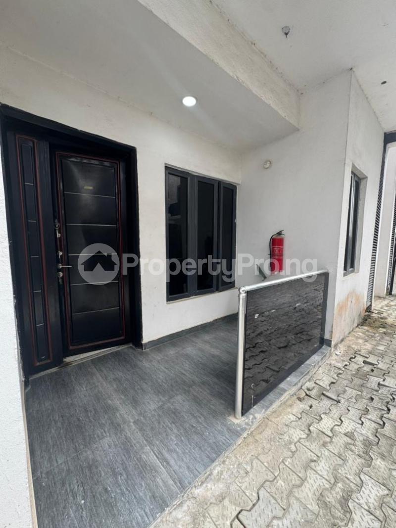 1 bedroom Flat / Apartment for sale Ologolo Lekki Lagos