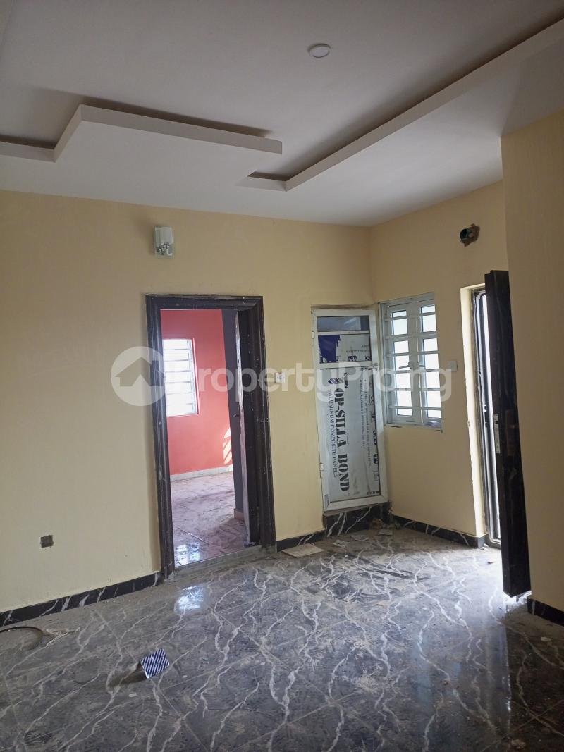 1 bedroom Flat / Apartment for rent Zenith Estate Bucknor/isheri Bridge. Jakande Axis. Bucknor Isolo Lagos
