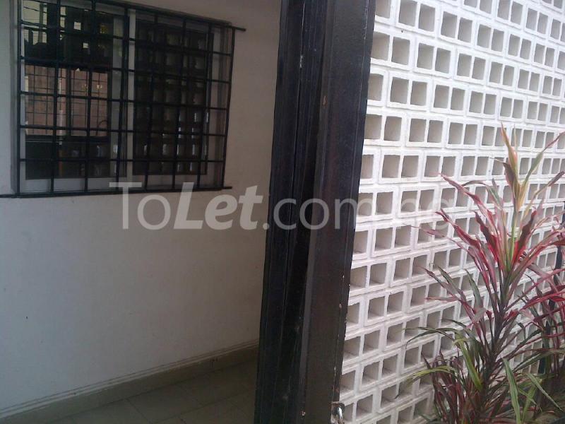 1 bedroom Flat / Apartment for rent   Awolowo Road Ikoyi Lagos