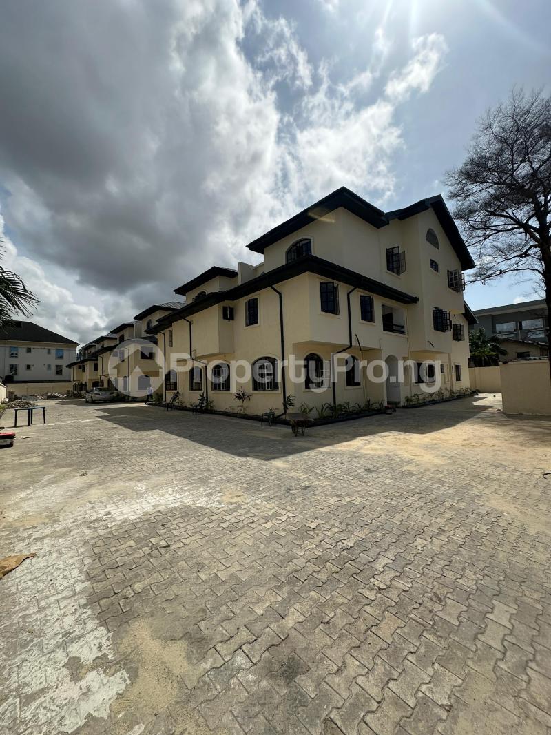 1 bedroom Flat / Apartment for rent ONIRU Victoria Island Lagos