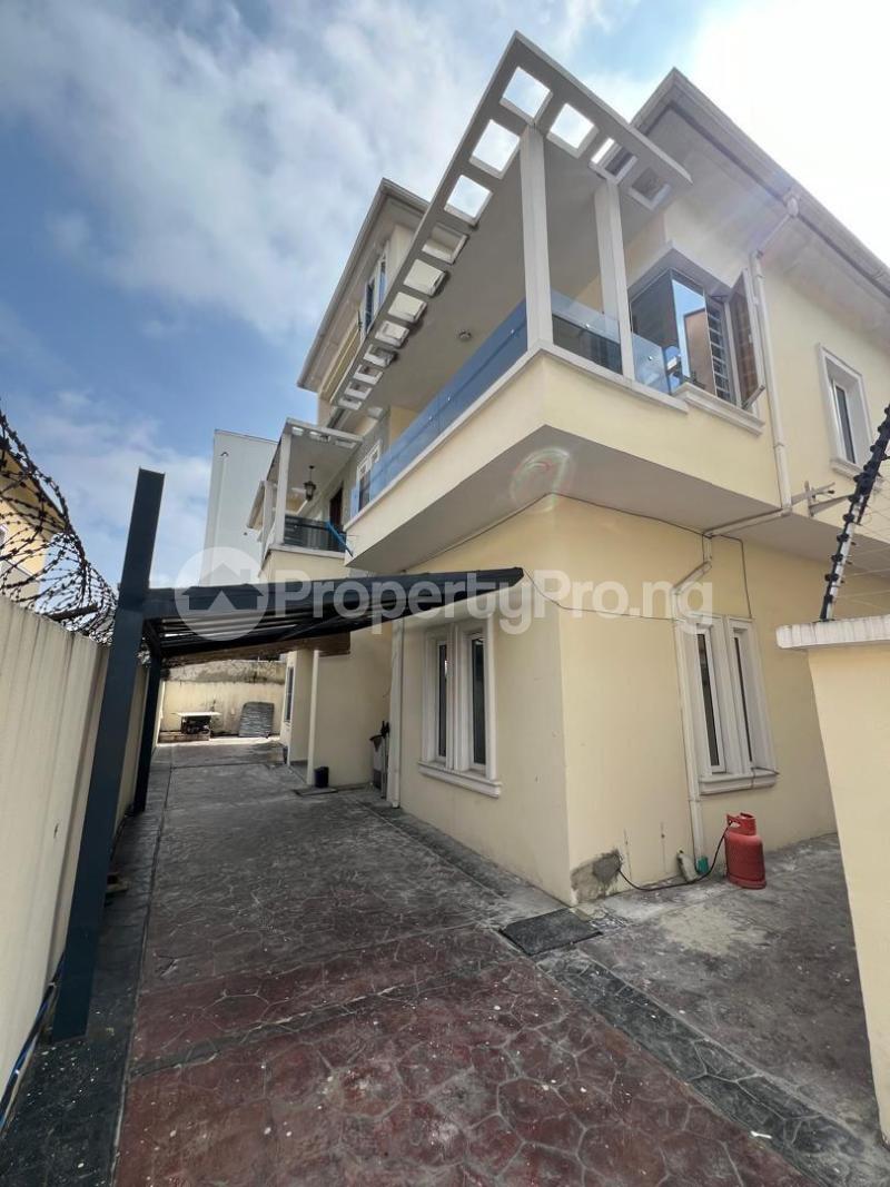 1 bedroom Flat / Apartment for rent chevron Lekki Lagos