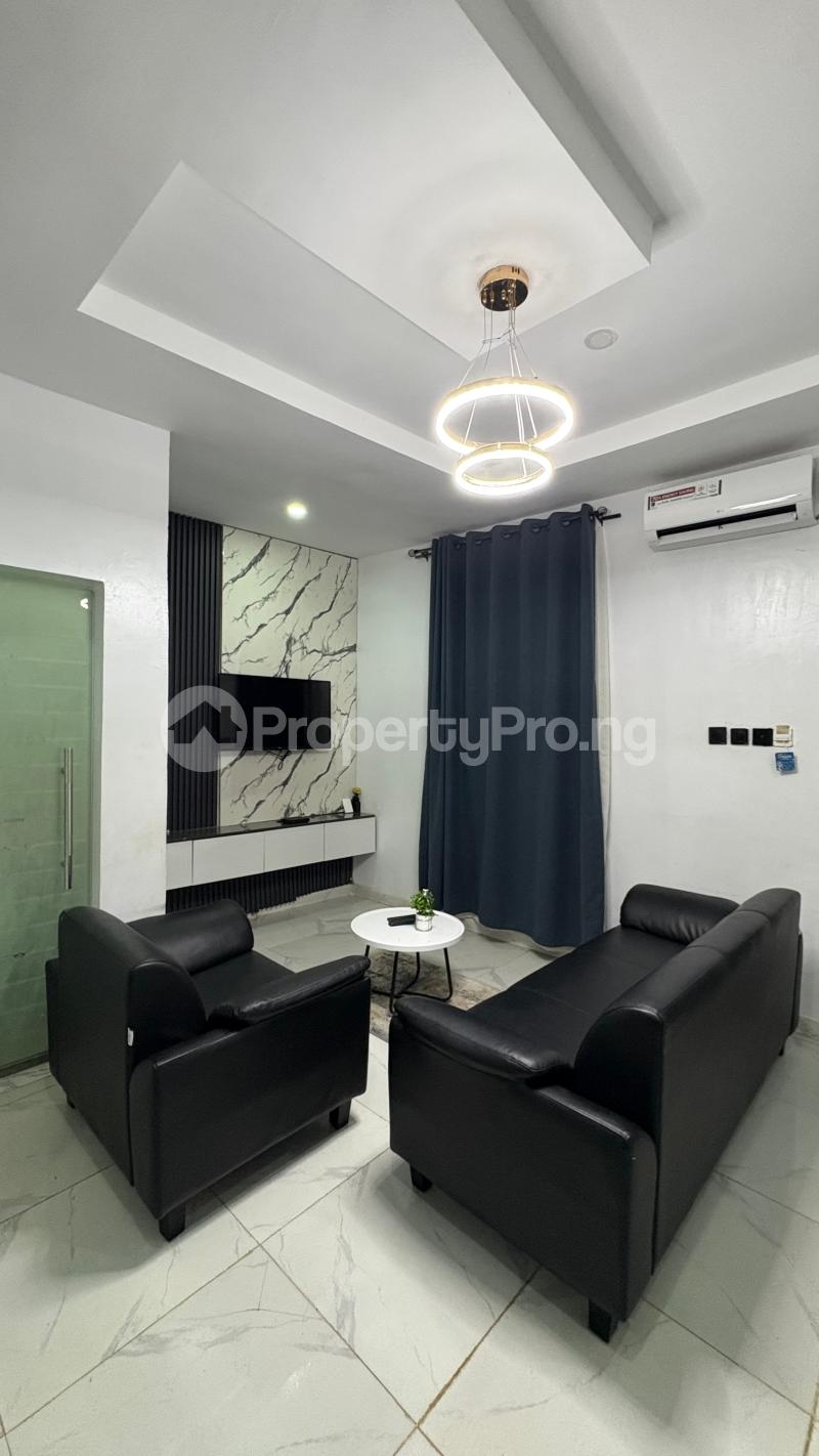 1 bedroom Flat / Apartment for shortlet T Juction Oluyole Extension Oluyole Estate Ibadan Oyo