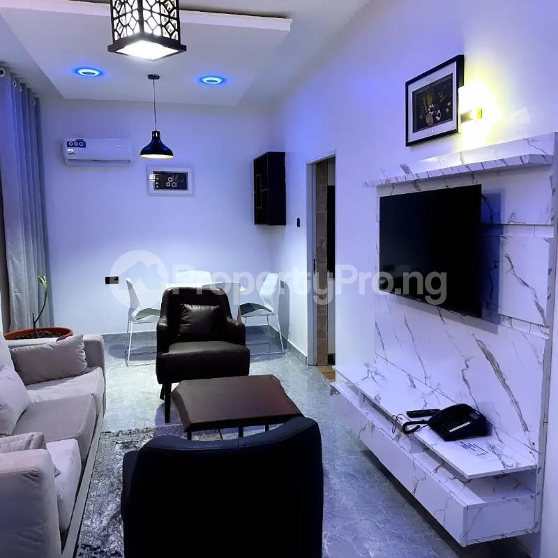1 bedroom Flat / Apartment for shortlet Life Camp Abuja