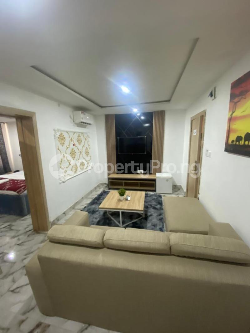 1 bedroom Flat / Apartment for shortlet Yaba Lagos