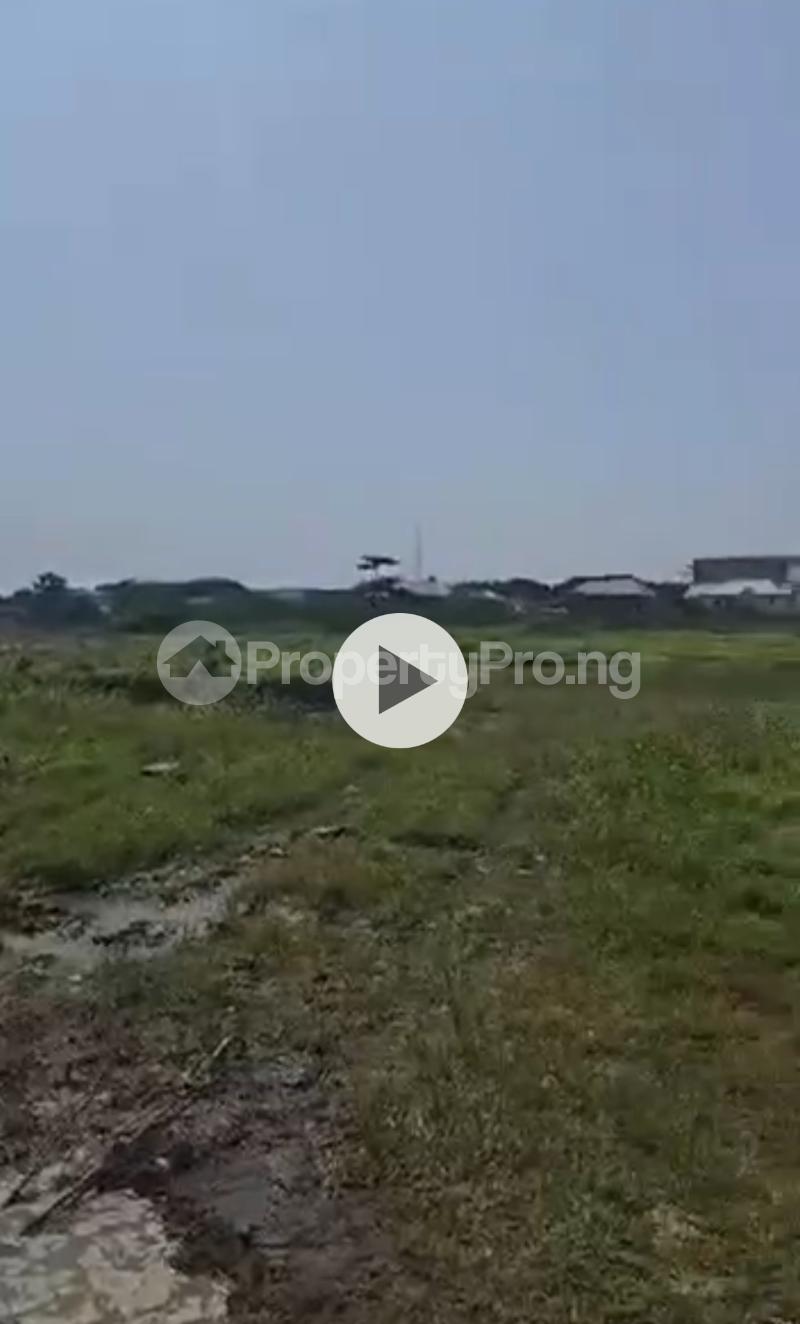 Land for rent Monastery Road, Behind Shoprite Sangotedo Ajah Lagos