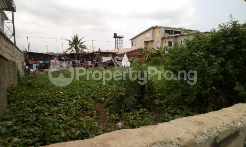 Land for sale Akinwumi Ebun Estate Mende Maryland Lagos