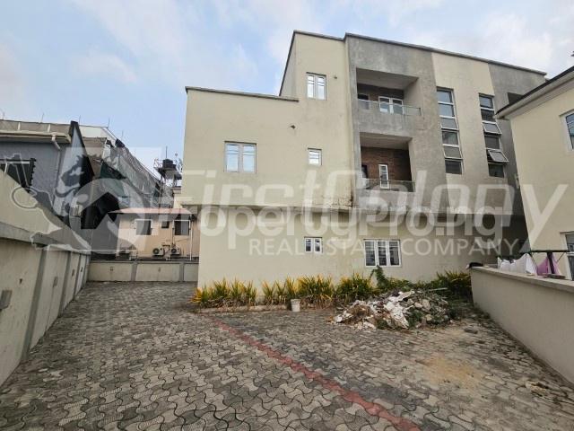 4 bedroom Commercial Property for rent Lekki Phase 1 Lekki Lagos