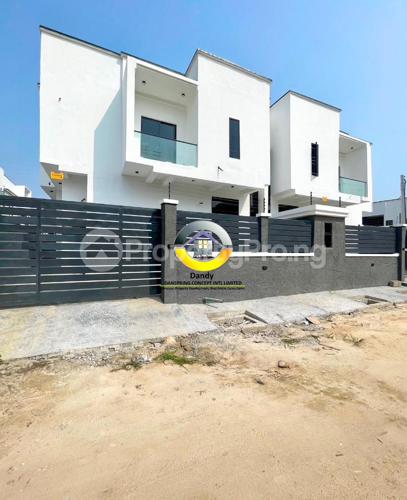 4 bedroom House for sale Lekki Lagos