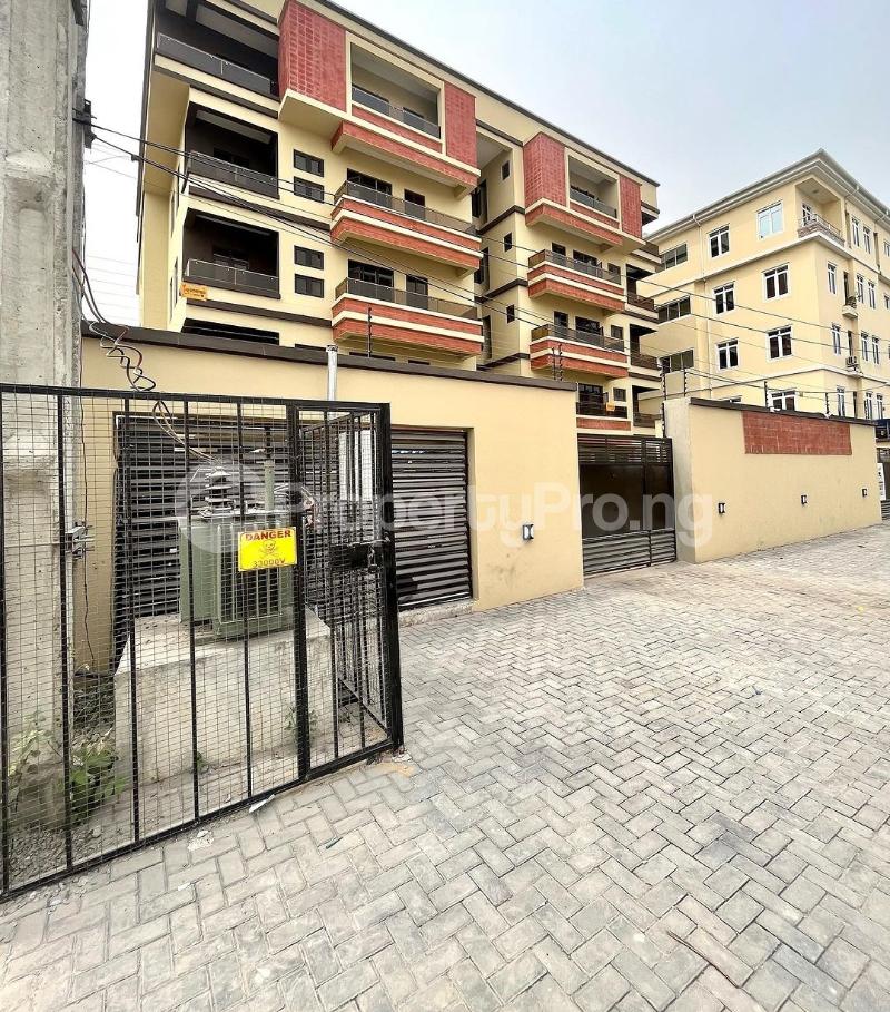 3 bedroom Flat / Apartment for rent ONIRU Victoria Island Lagos