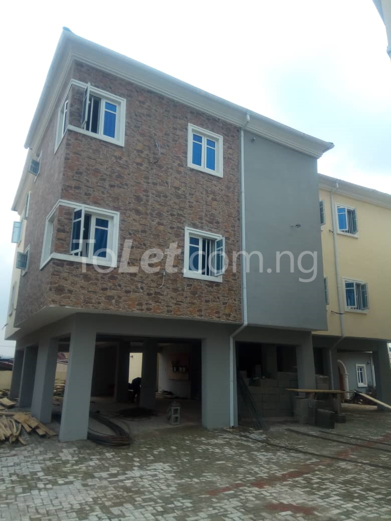 3 bedroom Flat / Apartment for rent Omole Phase 2 Berger Ojodu Lagos - 0