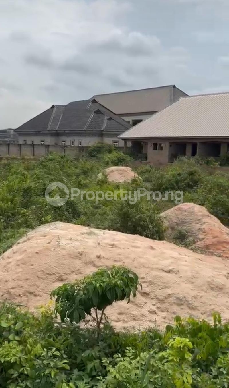 Land for sale Location At Evbuomoma Community Close To Church Of God Mission Balm Of Gilead Sapela Road Bypass Ikpoba - Okha Edo - 0