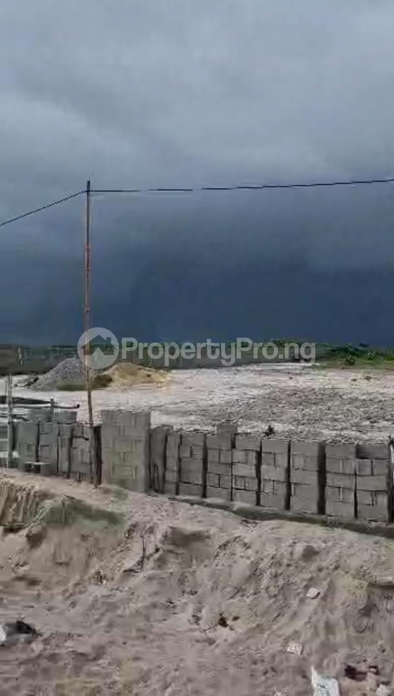 Land for sale Lafiaji Coastal Road orchid Lekki Lagos