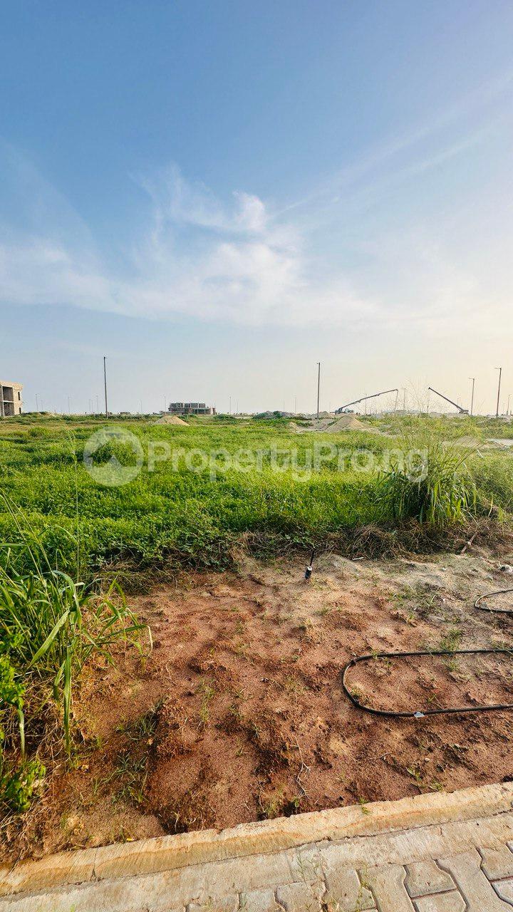 Land for sale Maiyegun Beach Estate, Opposite Circle Mall, Jakande Lekki Lagos