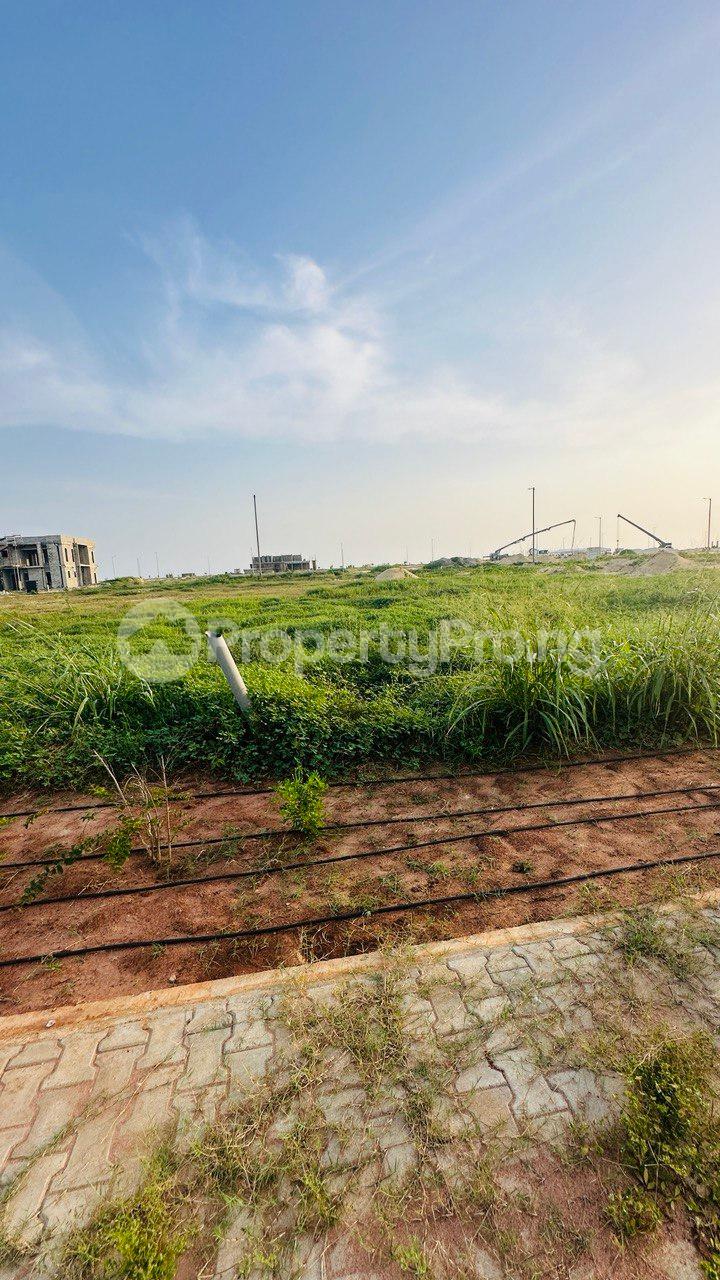 Land for sale Maiyegun Beach Estate, Opposite Circle Mall, Jakande, Lekki, Lagos. Jakande Lekki Lagos
