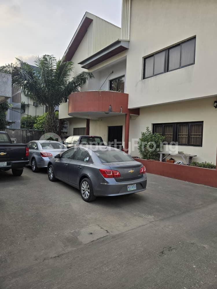 Commercial Property for sale Off Ligali Ayorinde Victoria Island Lagos - 19