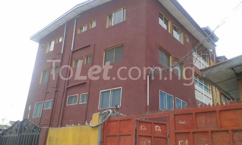 1 bedroom Flat / Apartment for rent Off Onike Road, Yaba Yaba Lagos - 0