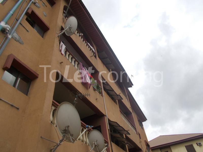 3 bedroom Flat / Apartment for rent Anthony Idoh Street. Oshodi Expressway Oshodi Lagos